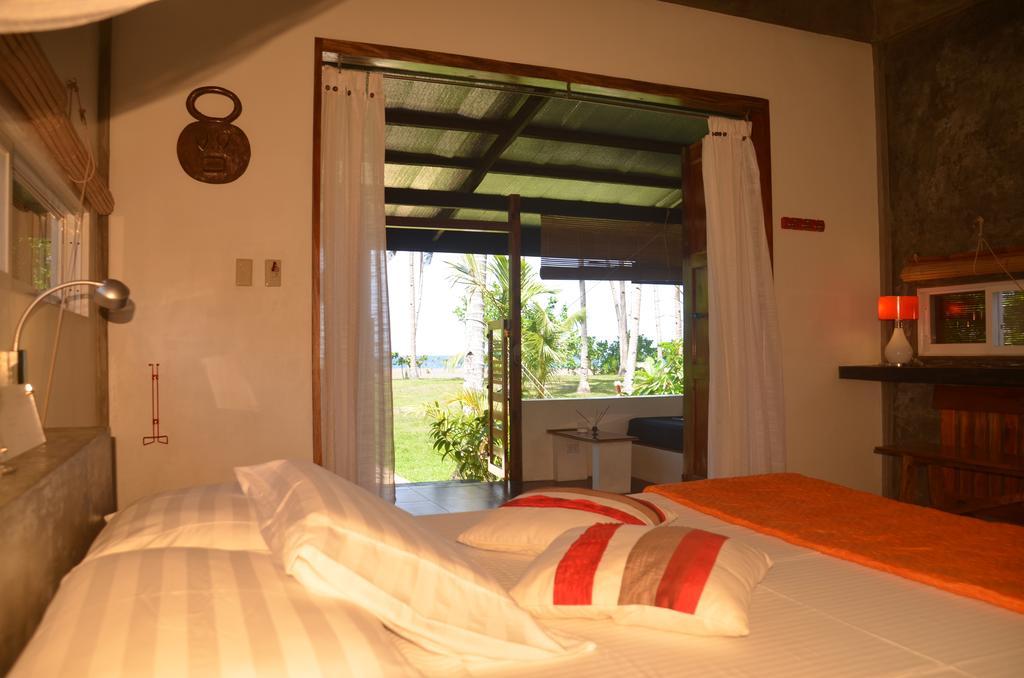 Somewhere Else Boutique Resort Mambajao Pokoj fotografie